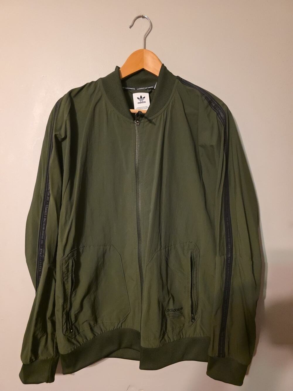 Adidas Originals Men's NMD Print Cargo Olive Trace Green Track Jacket Sz Large